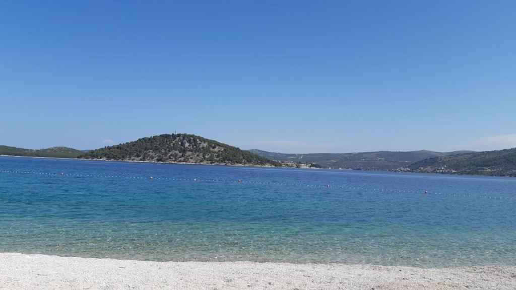 Apartmani Meri Ražanj Buitenkant foto
