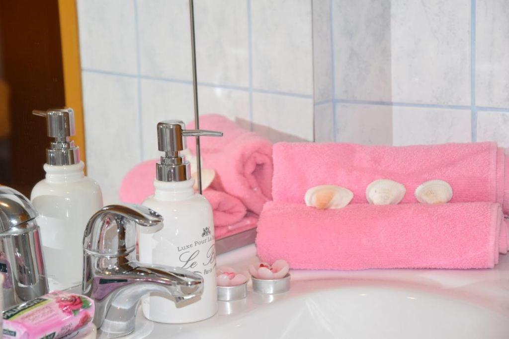 Apartmani Meri Ražanj Buitenkant foto