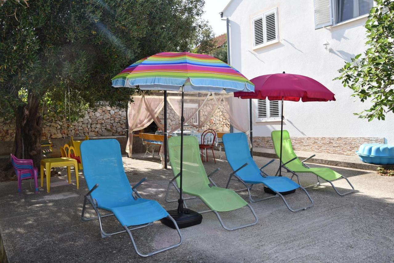 Apartmani Meri Ražanj Buitenkant foto
