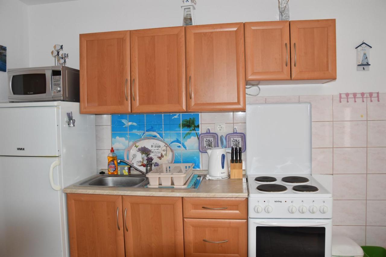 Apartmani Meri Ražanj Buitenkant foto