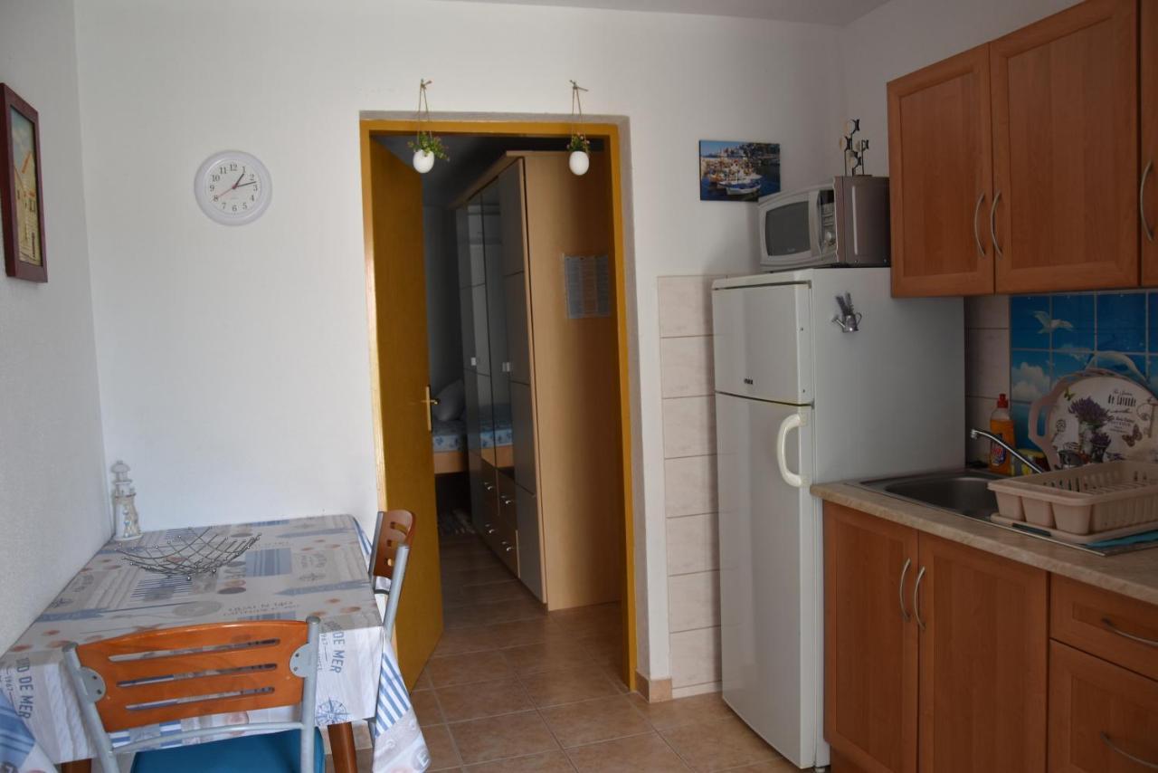 Apartmani Meri Ražanj Buitenkant foto
