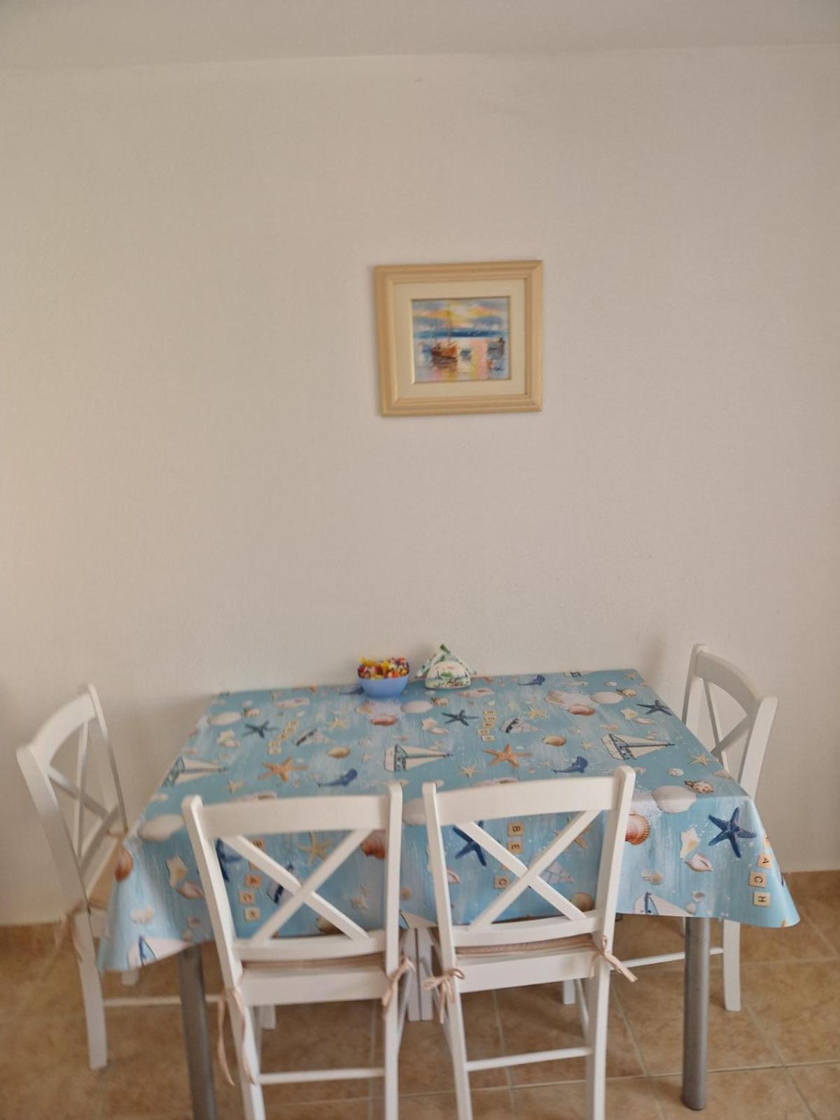 Apartmani Meri Ražanj Buitenkant foto