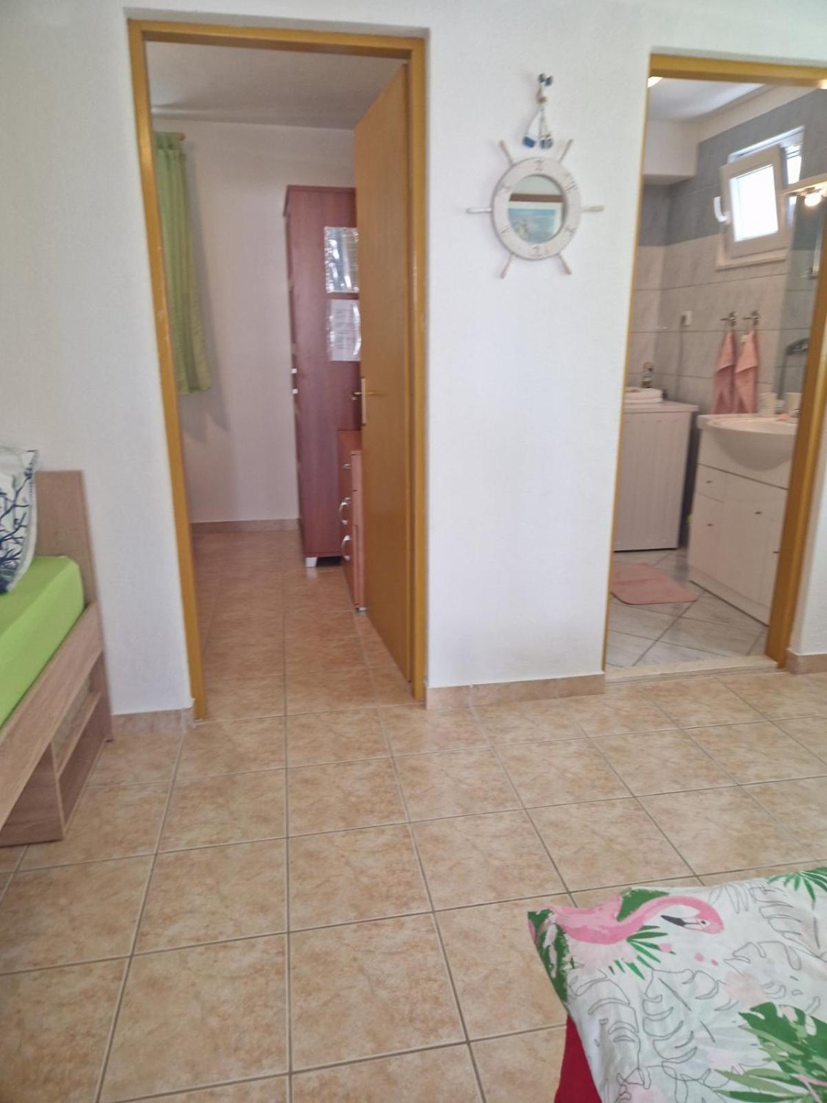 Apartmani Meri Ražanj Buitenkant foto